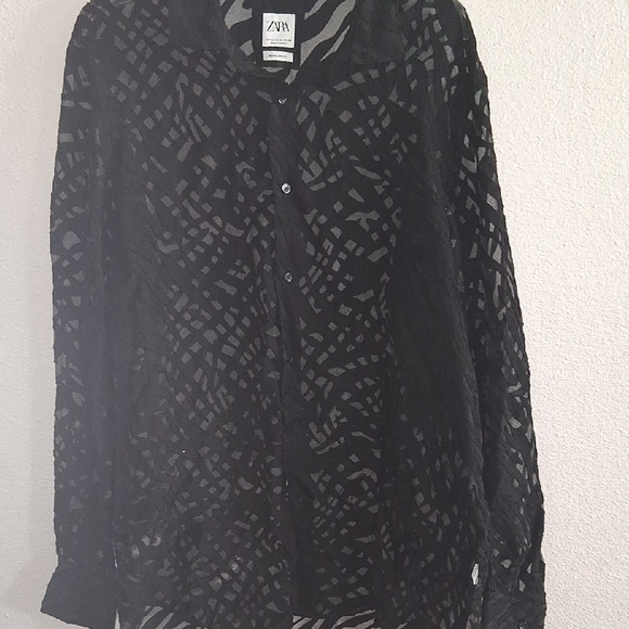 Zara Tops - Zara Black Geometric Button-Up Blouse